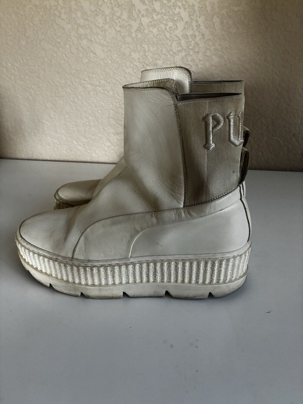 Puma Fenty By Rihanna Chelsea Womens 8.5 White Combat Platform Sneaker Bootie